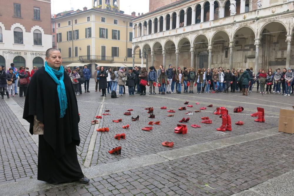 Elina Chauvet in Cremona for Red Shoes